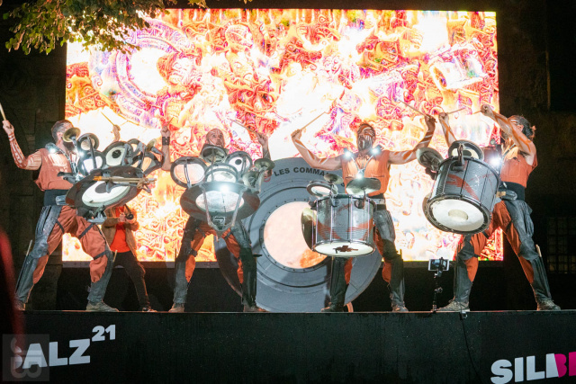 Les Commandos Percu bei der Eröffnung des SILBERSALZ Festival 2021 | credit: Joachim Blobel