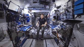 Space Explorers: The ISS Experience (EP01-02)